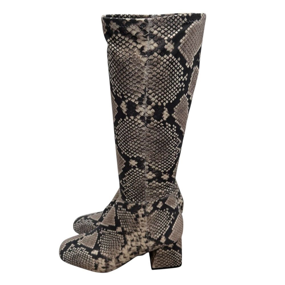 Steve Madden Dynasty Snakeskin Print Boots Size 7 M Fitted Calf Stretch